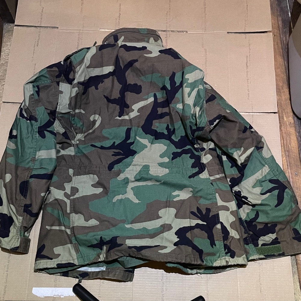US Military M-65 Jacket Woodland Camo Medium Regular Golden Mfg Co Cold Weather